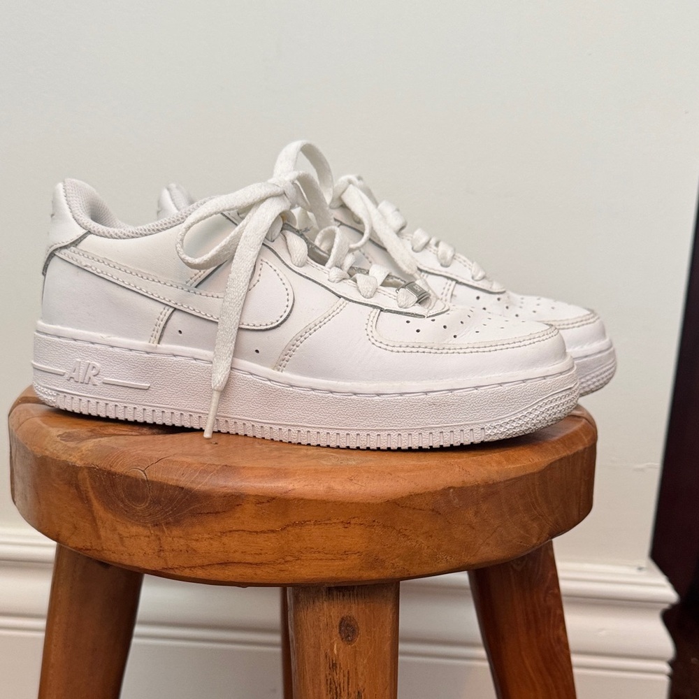 Nike Air Boys Youth Size 4.5 - White Sneakers